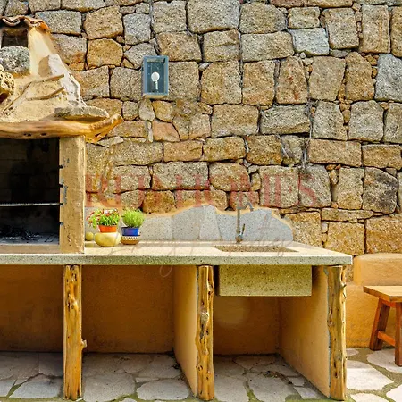 Villa Domus De Pedra Portisco